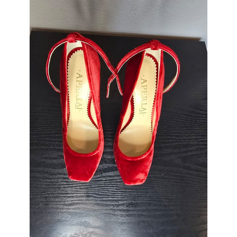 Aperlai red Cosplay / Christmas heels made in Italy NWOT women's size 38 - Picture 4 of 12